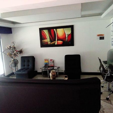 מדיין Hotel Parque 70 מראה חיצוני תמונה