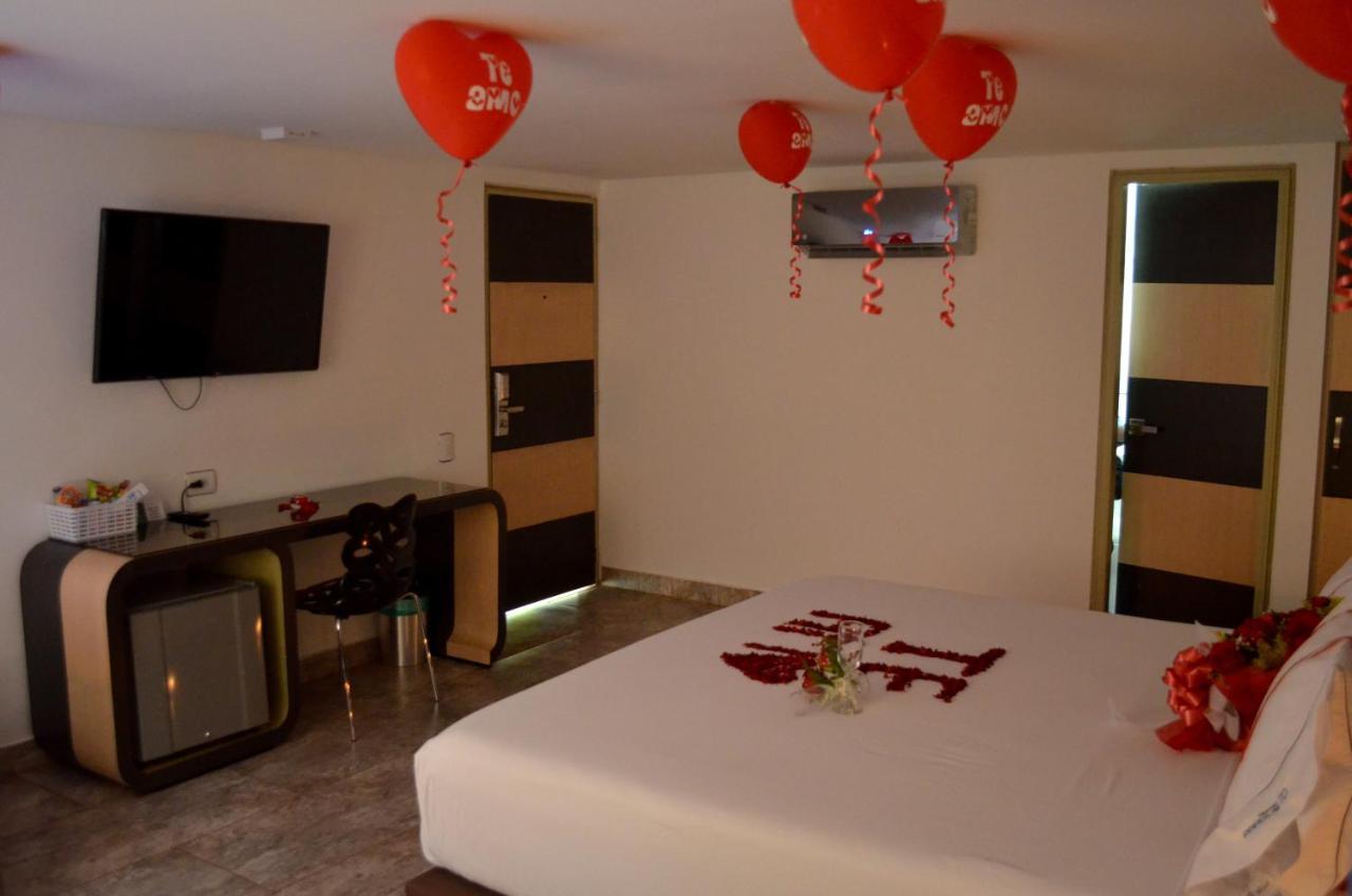 מדיין Hotel Parque 70 מראה חיצוני תמונה