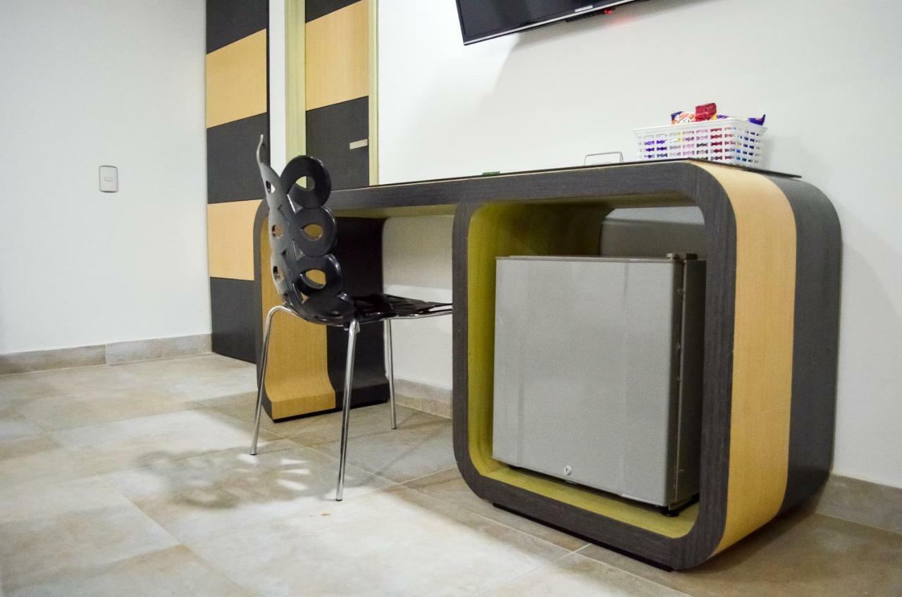 מדיין Hotel Parque 70 מראה חיצוני תמונה