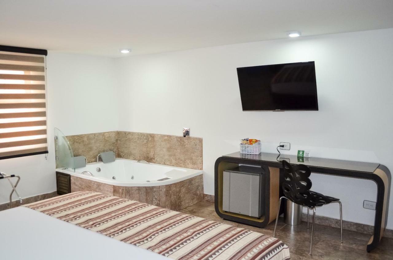 מדיין Hotel Parque 70 מראה חיצוני תמונה