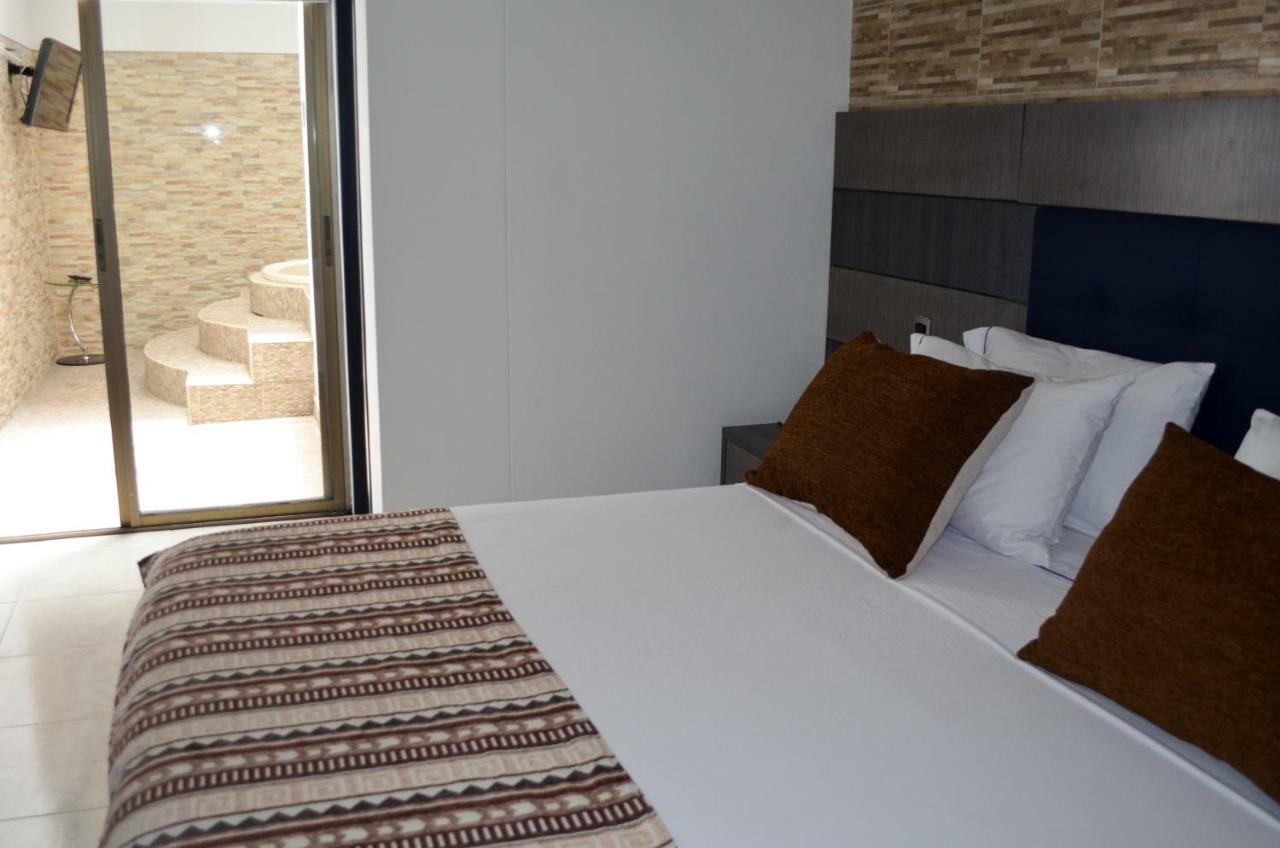 מדיין Hotel Parque 70 מראה חיצוני תמונה