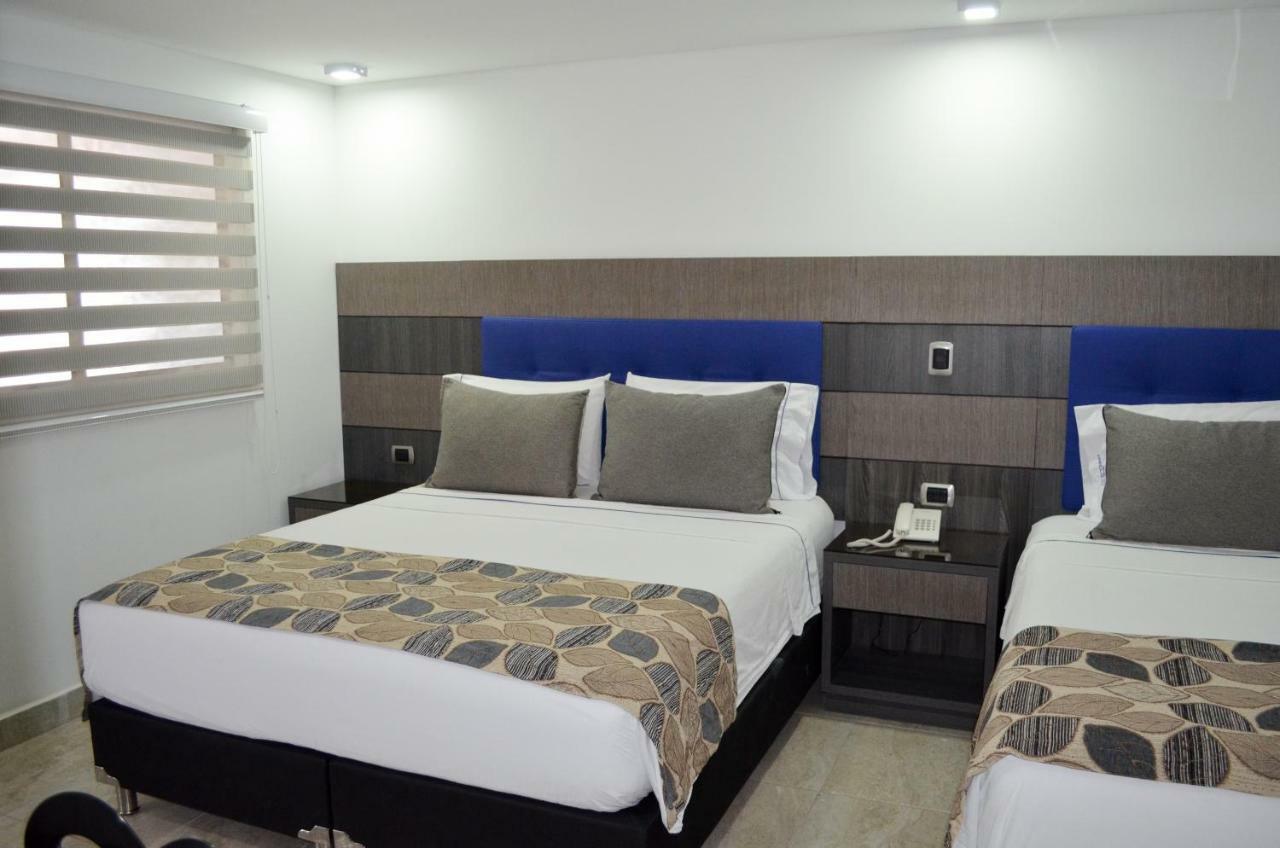מדיין Hotel Parque 70 מראה חיצוני תמונה